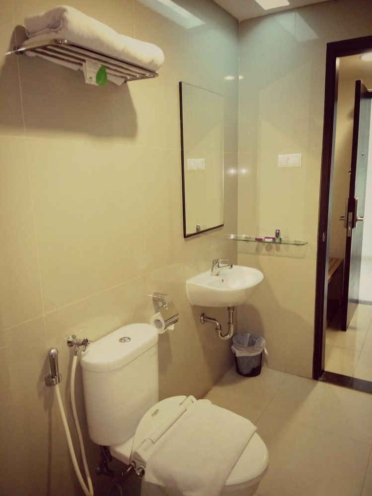 Hotel Anggrek Gandasari Bandung Exterior photo